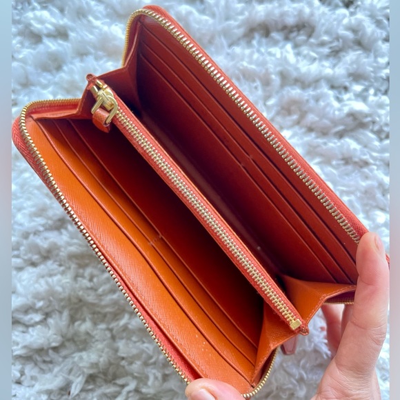 AUTHENTIC PRADA beautiful burnt orange zip around wallet - Picture 4 of 12